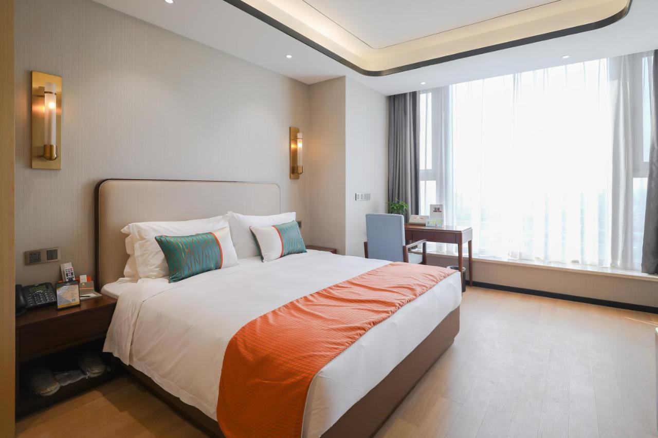 Jinling Funhome Hotel Nanjing Jiulong Lake - Nanjing South Railway Station Kültér fotó
