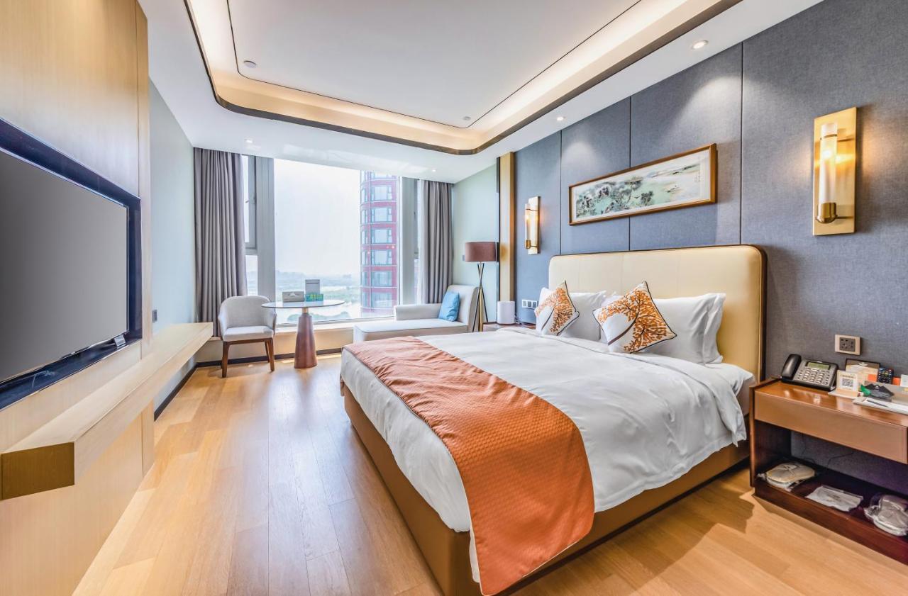 Jinling Funhome Hotel Nanjing Jiulong Lake - Nanjing South Railway Station Kültér fotó